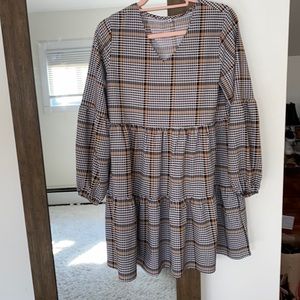 V-neck tunic dress